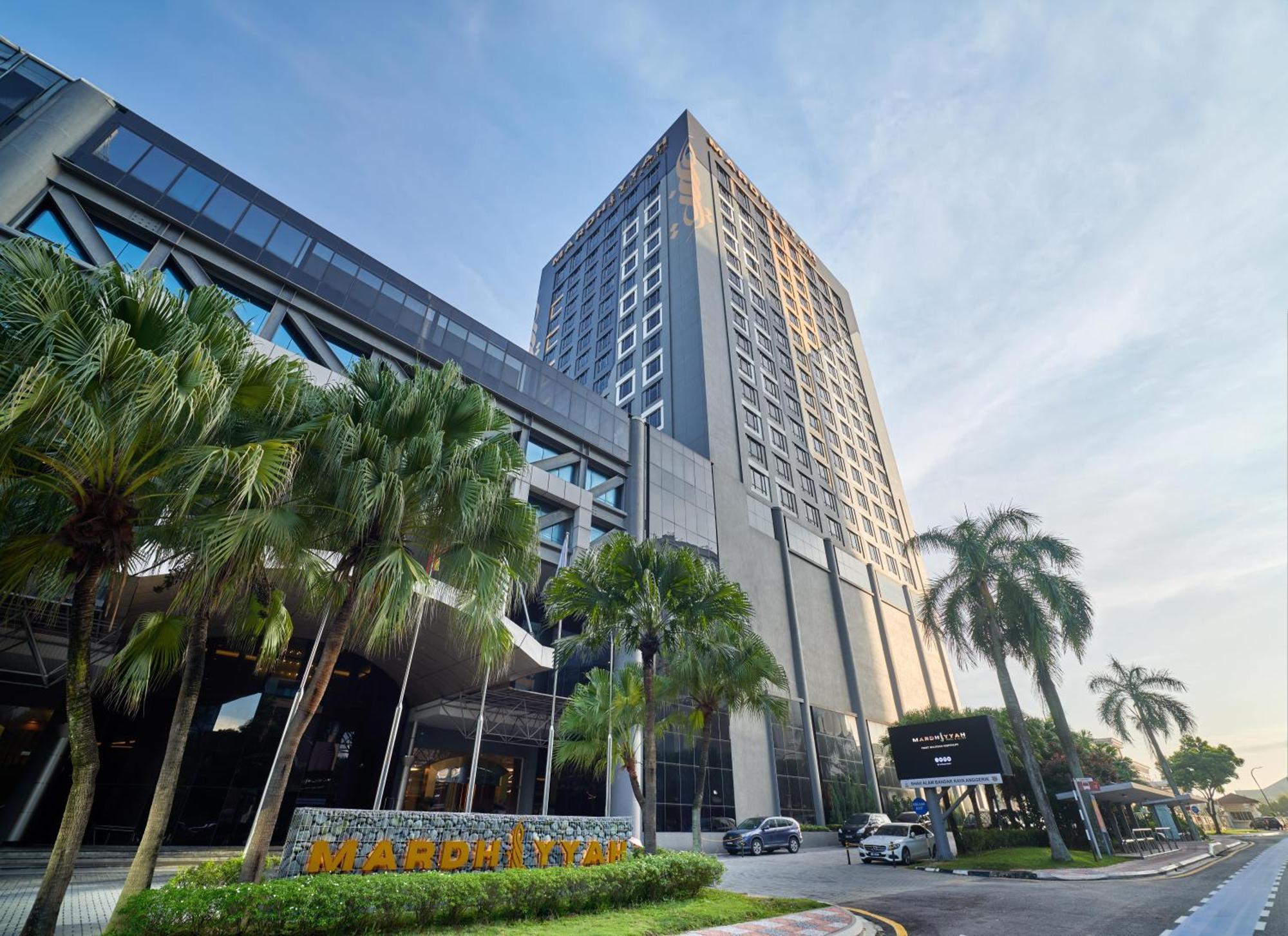 Mardhiyyah And 5* Shah Alam