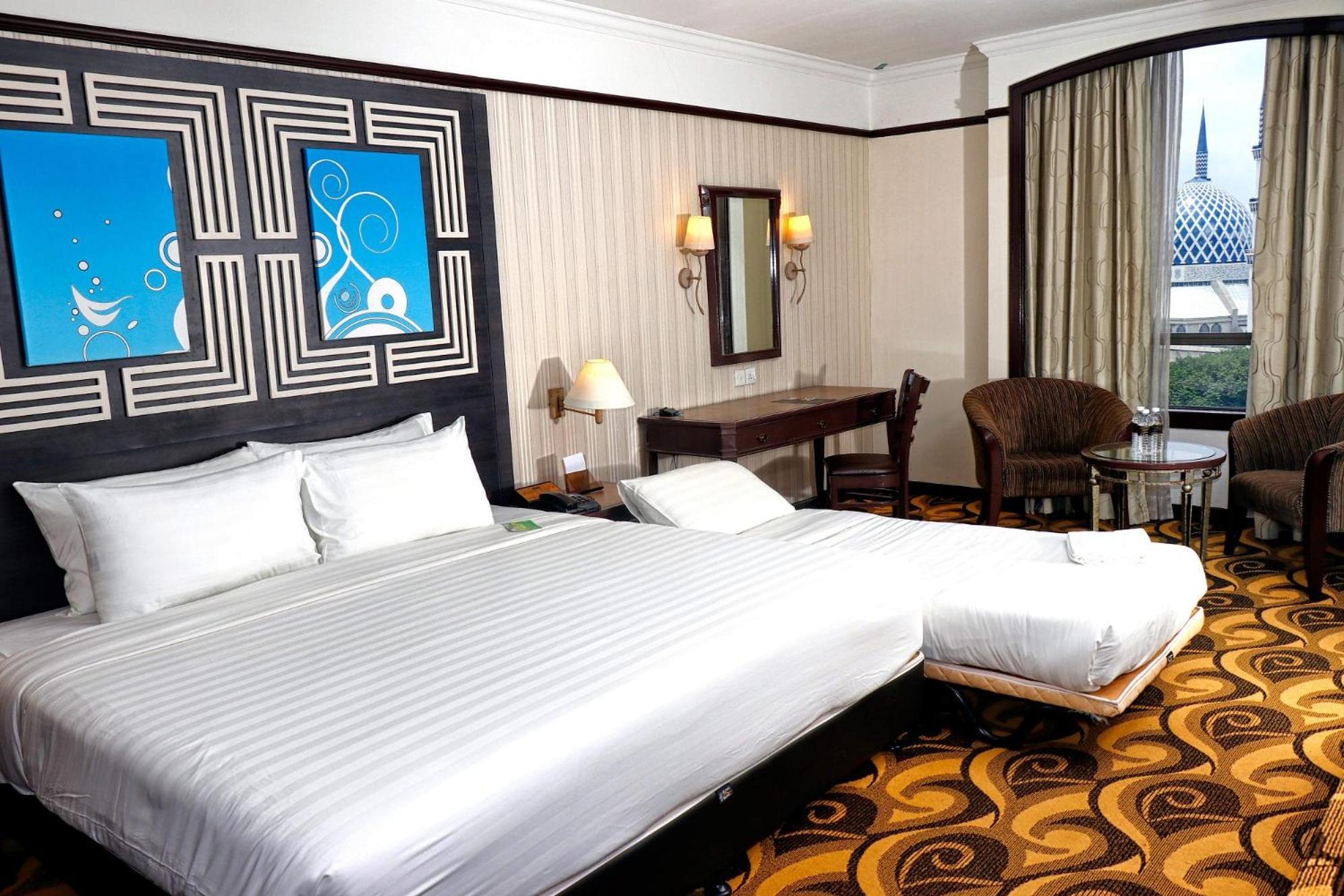 Mardhiyyah And Hotel