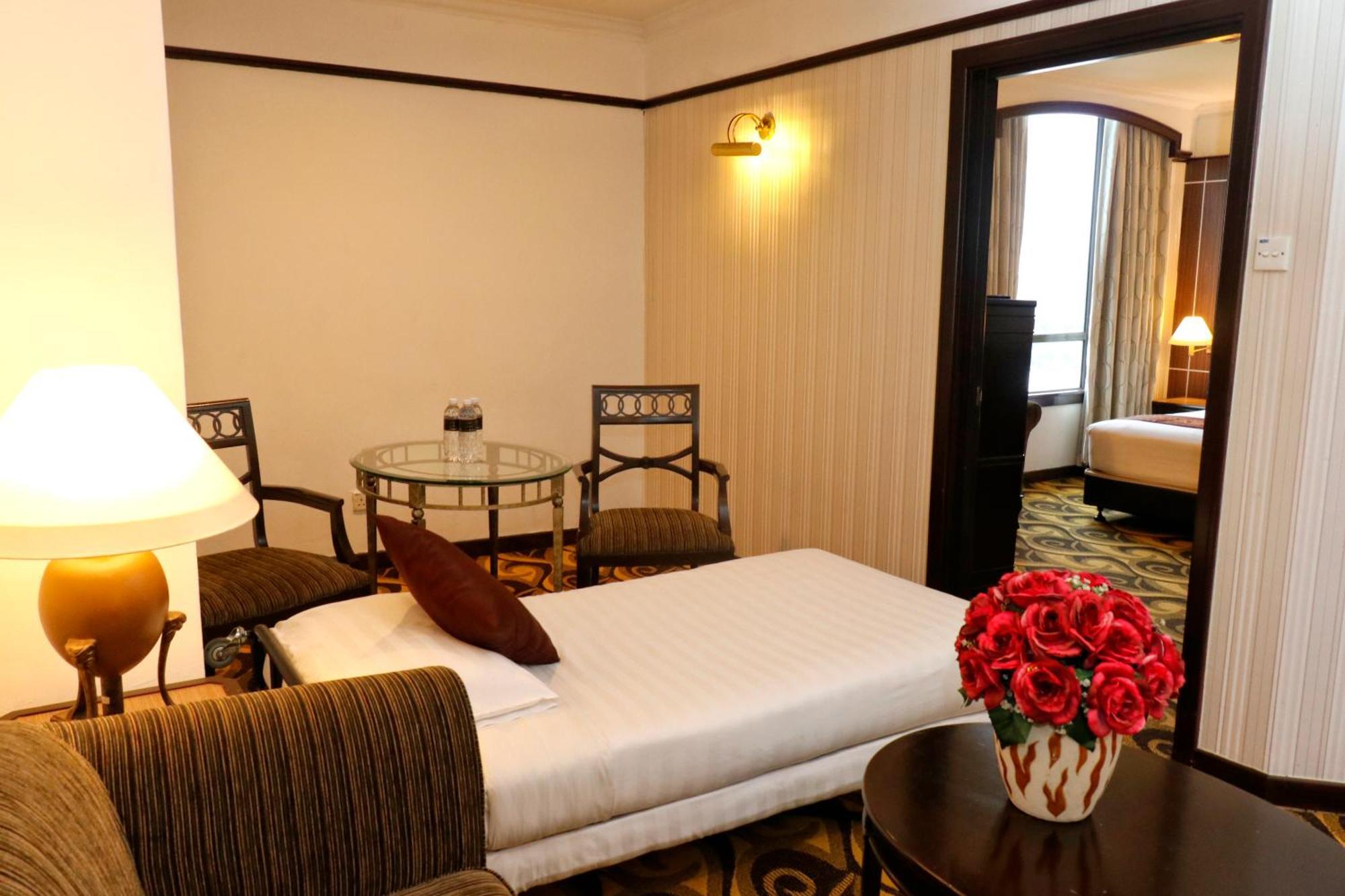 Hotel Mardhiyyah And Shah Alam